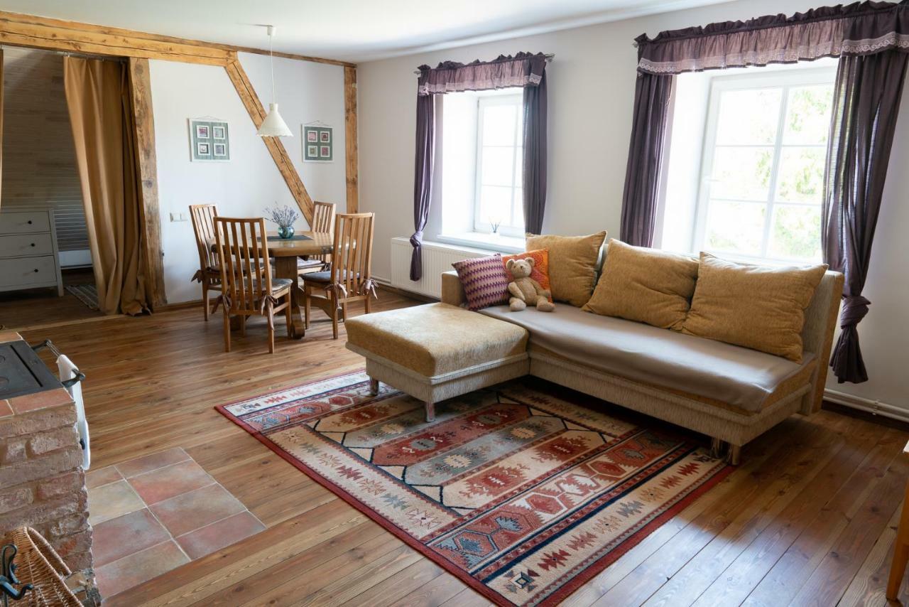Bear Manor Lacu Muizina Apartment Pale Exterior photo