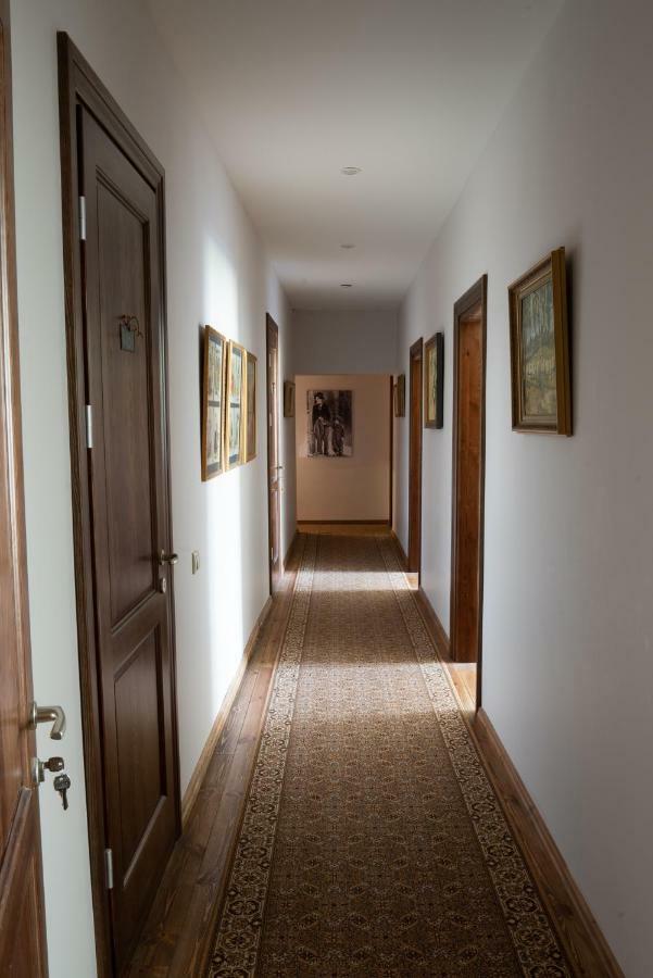 Bear Manor Lacu Muizina Apartment Pale Exterior photo